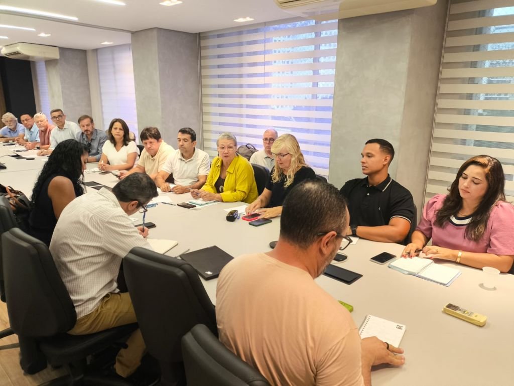 Leia mais sobre o artigo GT de Saúde cobra respostas concretas do Itaú